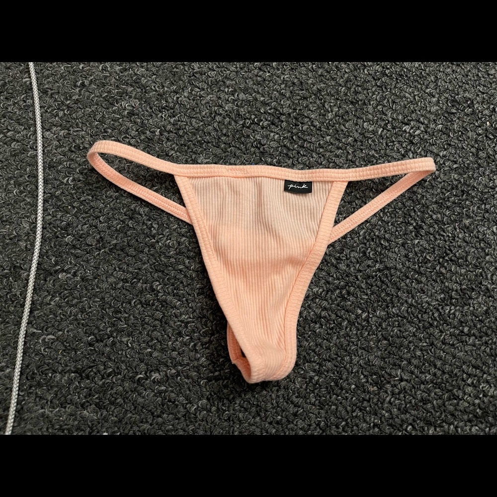 VS PINK Thong
